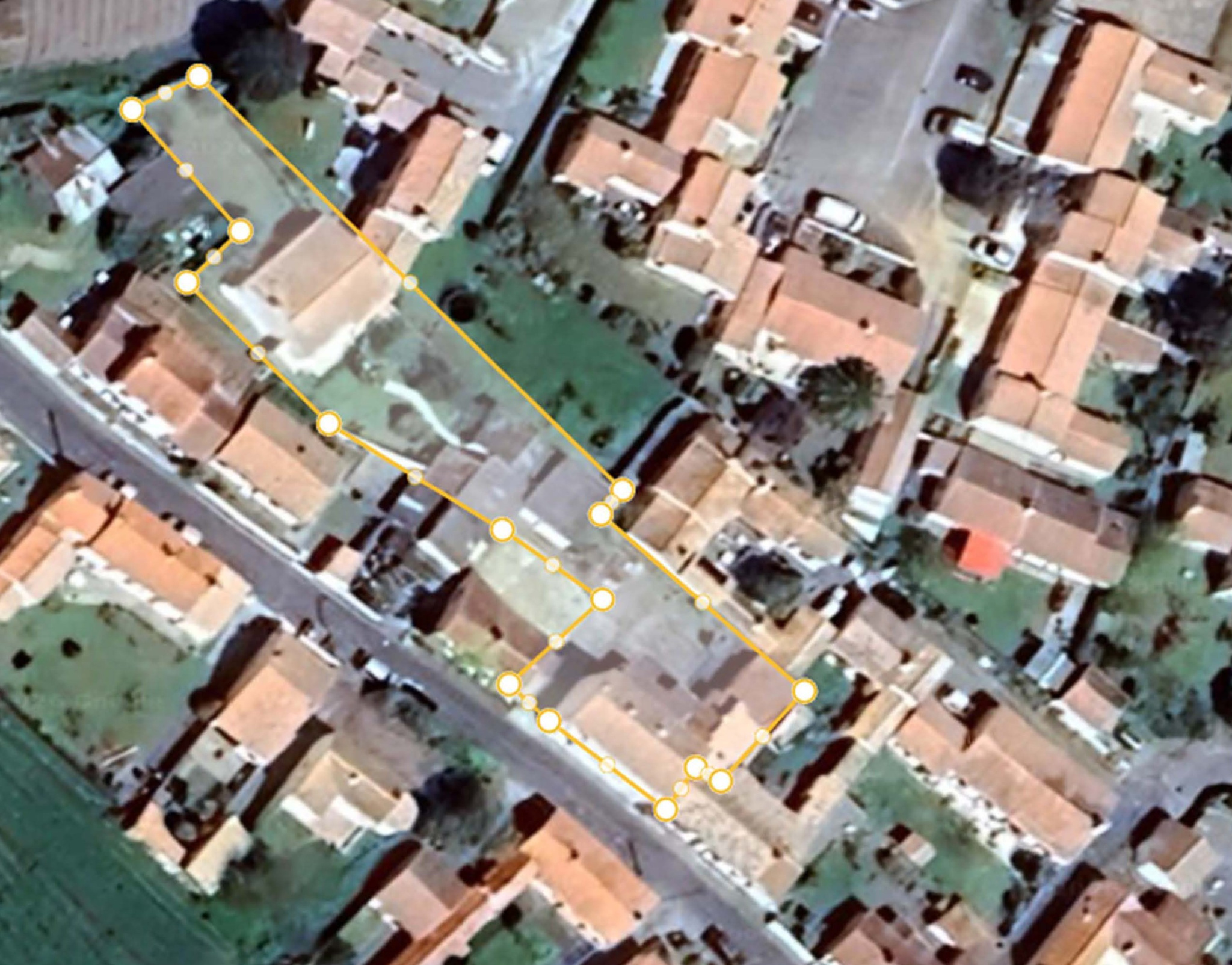 AU CALME ET A PROXIMITE DU CENTRE VILLE