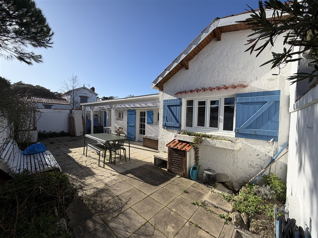 A 500 M DE LA PLAGE DE L OCEAN